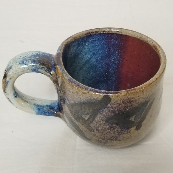 Unique Rare Studio Art Pottery Blue Brown Red Coffee Tea Soup Mug,  Signed. - Picture 7 of 11